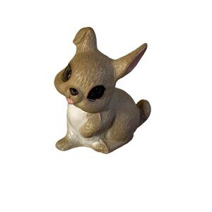 Bunny Rabbit miniature Porcelain figure Vintage M980 1.5 inch tall